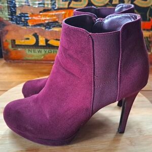 Apt. 9 Boots, Women Size 8, Red-Purple Stiletto Heels, Ankle Boots, Faux Suede
